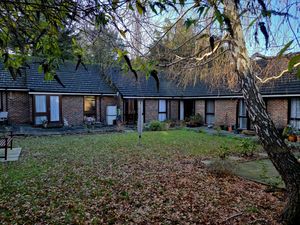 Rear view- click for photo gallery